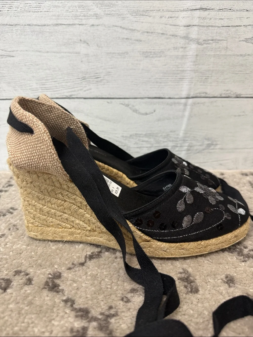 NWT Woman’s Montego Bay Club Tie Leg Espadrille Wedge Sandals